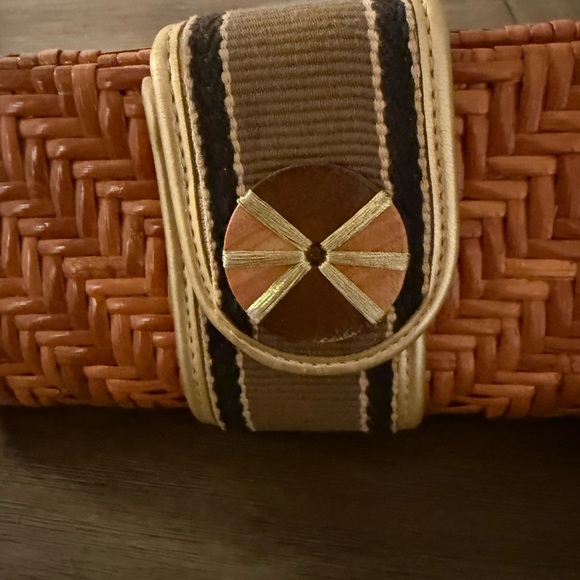 Woven Tan Clutch with Chain Strap - Picture 2 of 7